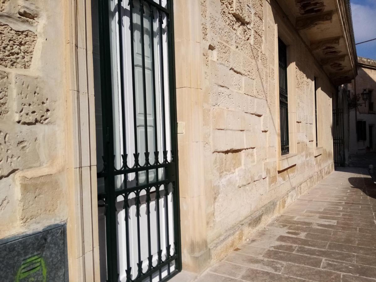 Bed and Breakfast Dimora Storica Le Perle Lecce Exterior foto