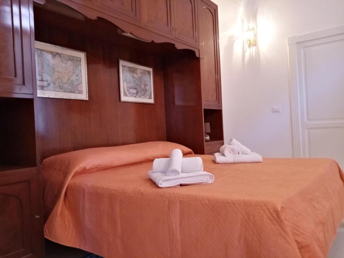 Bed and Breakfast Dimora Storica Le Perle Lecce Exterior foto